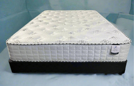 Queen Size Cool Max Breeze Mattress 10" Pocket Coil Cool Tight Top Medium Firm