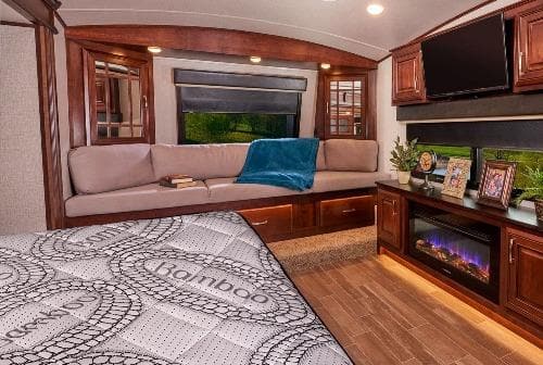 RV King The Bonavista - 12" Thick Pocket Coil Pillowtop with Memory foam - DirectBed | Mattress Stores Hamilton, Niagara Falls, St Catharines, Stoney Creek, Burlington, Oakville, Ancaster